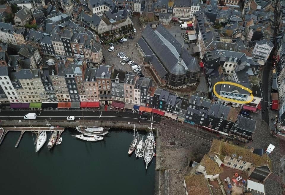 Ferienwohnung La Loge Des Artistes Honfleur Exterior foto