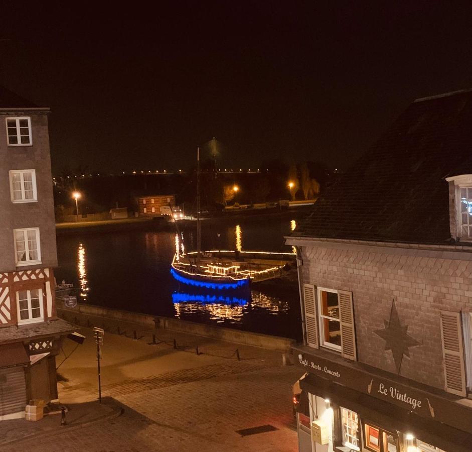 Ferienwohnung La Loge Des Artistes Honfleur Exterior foto